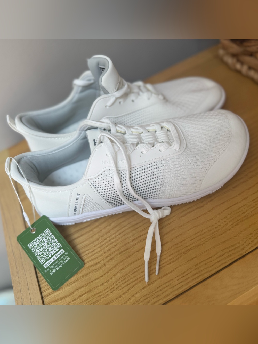 NWT Hike Footwear HF Stride Hands Free Barefoot Shoes White EU 39 W 8 8.5